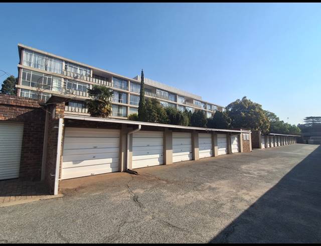 2 BEDROOM FLAT FOR SALE IN THREE RIVERS